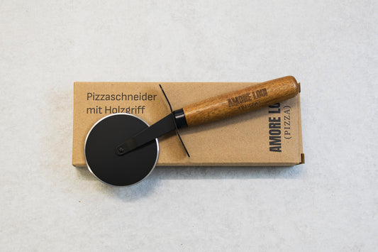 Pizzaschneider mit Holzgriff